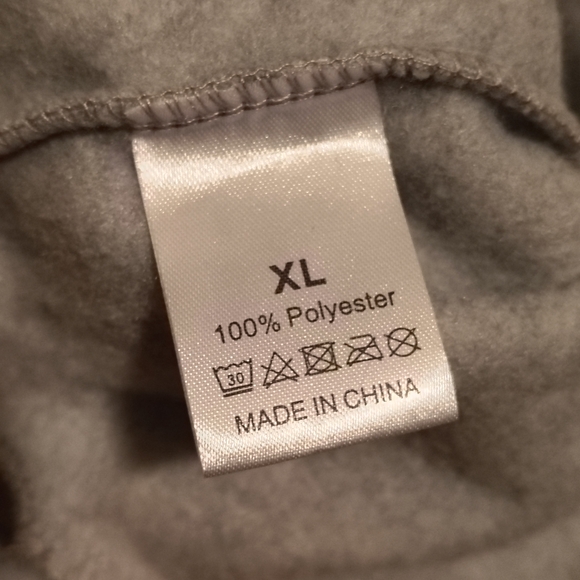 Sleepy Hollow Headless Horseman Sweater - Picture 3 of 4